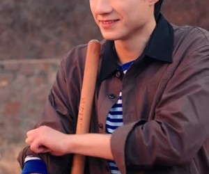 短剧《能听懂植物说话，我带全家躺赢了》80集夸克网盘免费全集观看