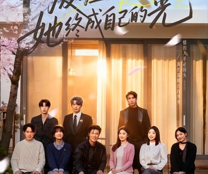 短剧《废墟之上，她终成自己的光》85集夸克网盘免费观看不卡顿