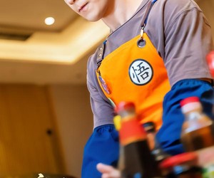 短剧《离婚后，带女儿摆地摊被餐饮女王倒追》82集夸克网盘免费在线赏剧