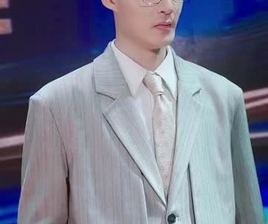 短剧《世界赠予我的欢喜与悲伤》60集夸克网盘免费看全集不收费