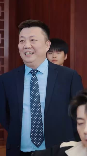 直播开局一句话气哭校花（83集）无需下载在线短剧免费看