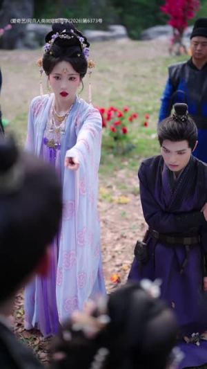 鸢尾映朱门（80集）男女都爱看的短剧