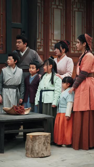 穿成刁蛮婆婆后，儿媳疯抢给我养老（80集）海量资源短剧免费看