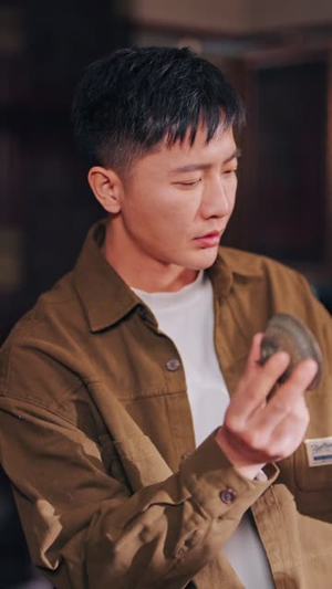 拒当接盘侠：重生鉴宝赚疯了（70集）最新短剧火爆来袭